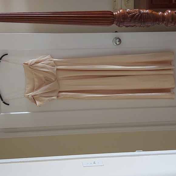 Party dress - Picture 2 of 4